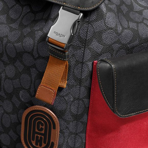 ALMOST PERFECT Coach Rivington Backpack In Signature Canvas With Coach Patch - Picture 5 of 6